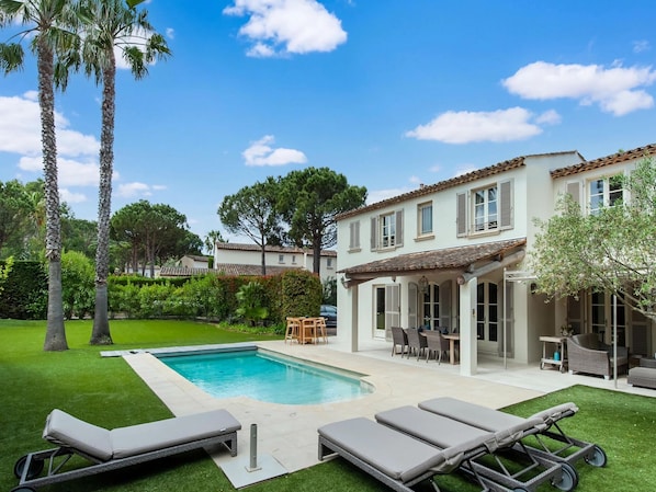 Piscine maison de vacances
