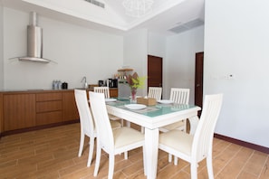 Private kitchenette