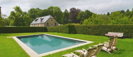 Schwimmbad des Ferienhauses