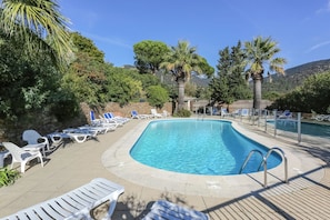 Schwimmbad des Ferienhauses