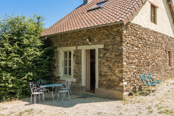 Holiday Home Exterior [summer]