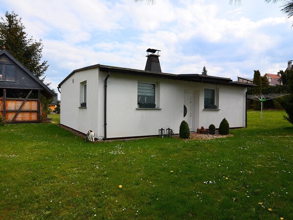 Außenseite Ferienhaus [Sommer]