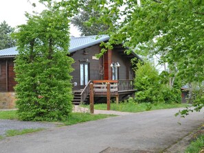 Außenseite Ferienhaus [Sommer]