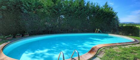 Schwimmbad des Ferienhauses