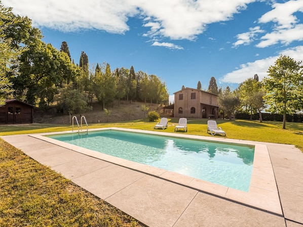 Holiday Home Swimming Pool