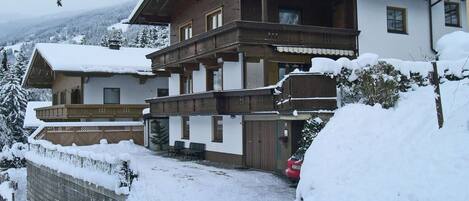 Extérieur maison de vacances [hiver]