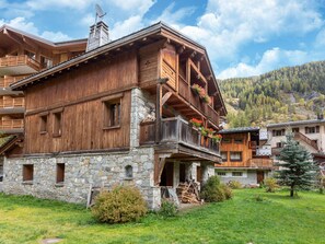 Extérieur maison de vacances [été]