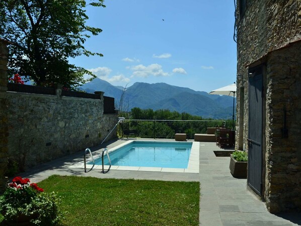Holiday Home Swimming Pool