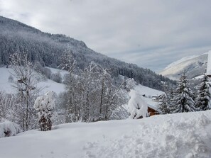 Vista casa de vacaciones [invierno]