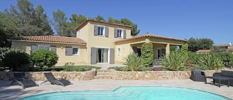 Extérieur maison de vacances [été]