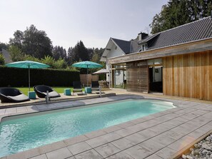 Schwimmbad des Ferienhauses