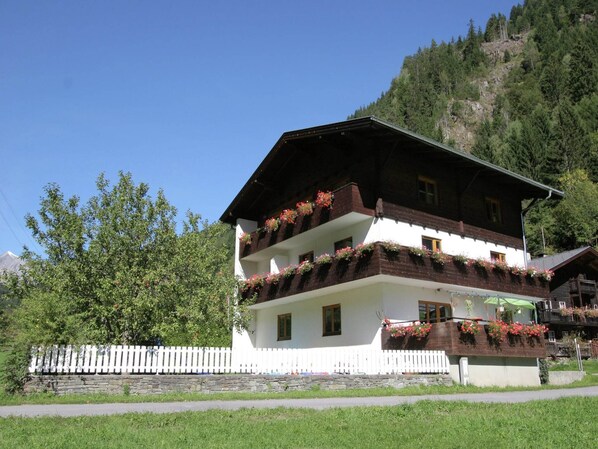 Holiday Home Exterior [summer]