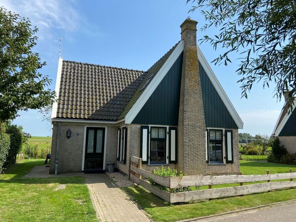 Holiday Home Exterior [summer]