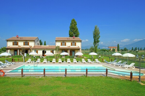Holiday Home Exterior [summer]