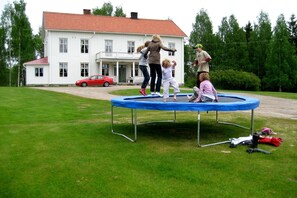 Außenseite Ferienhaus [Sommer]