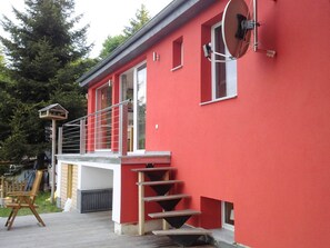 Entrance / Reception