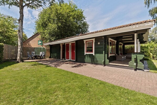 Holiday Home Exterior [summer]