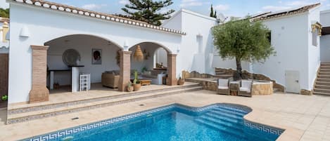 Holiday Home Swimming Pool