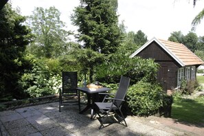 Garden [summer]