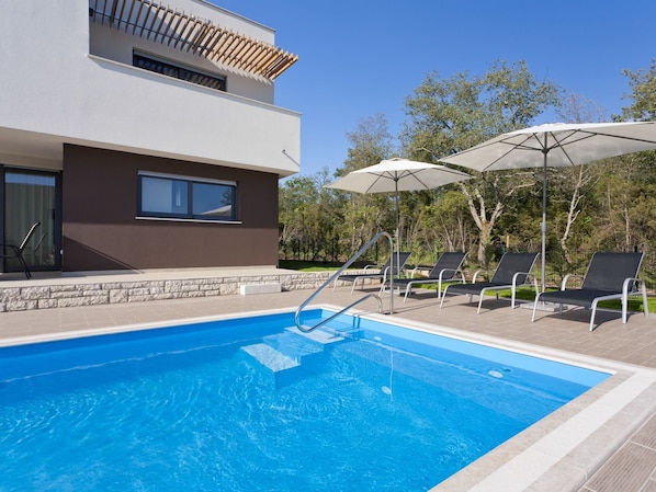 Holiday Home Swimming Pool