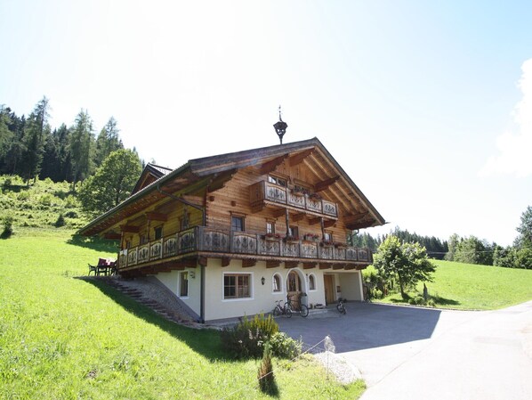 Holiday Home Exterior [summer]