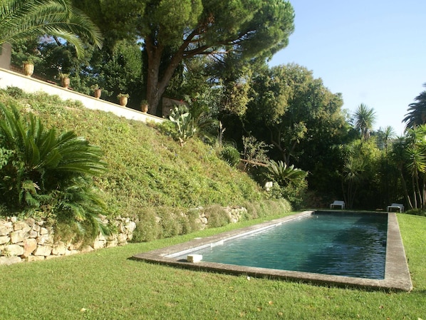 Holiday Home Swimming Pool