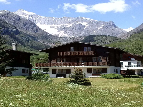 Holiday Home Exterior [summer]