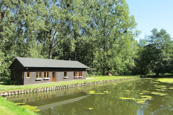 Extérieur maison de vacances [été]