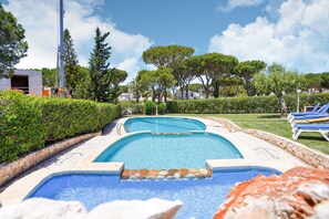 Piscine maison de vacances