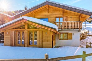 Holiday Home Exterior [winter]