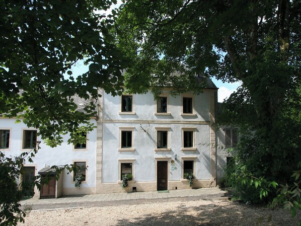 Holiday Home Exterior [summer]