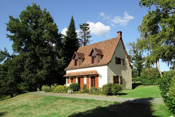 Holiday Home Exterior [summer]