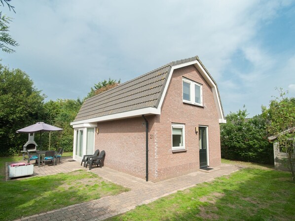 Holiday Home Exterior [summer]