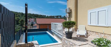 Holiday Home Swimming Pool