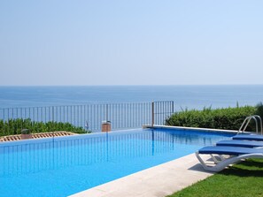 Holiday Home Swimming Pool