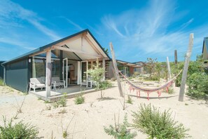 Außenseite Ferienhaus [Sommer]