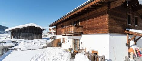 Extérieur maison de vacances [hiver]