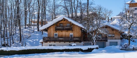 Holiday Home Exterior [winter]