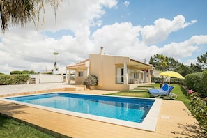 Holiday Home Swimming Pool