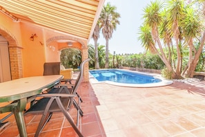 Schwimmbad des Ferienhauses