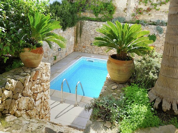 Holiday Home Swimming Pool