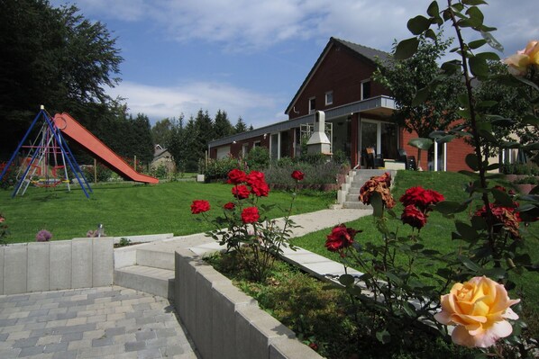 Extérieur maison de vacances [été]