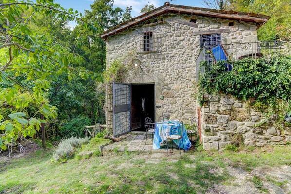 Außenseite Ferienhaus [Sommer]