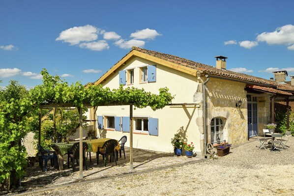 Extérieur maison de vacances [été]