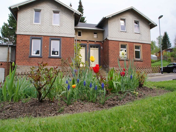 Holiday Home Exterior [summer]