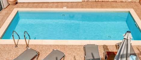 Holiday Home Swimming Pool