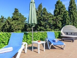 Holiday Home Swimming Pool