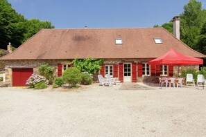 Holiday Home Exterior [summer]