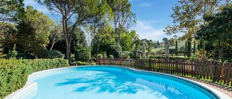 Holiday Home Swimming Pool