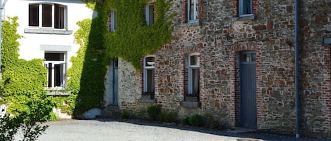 Extérieur maison de vacances [été]